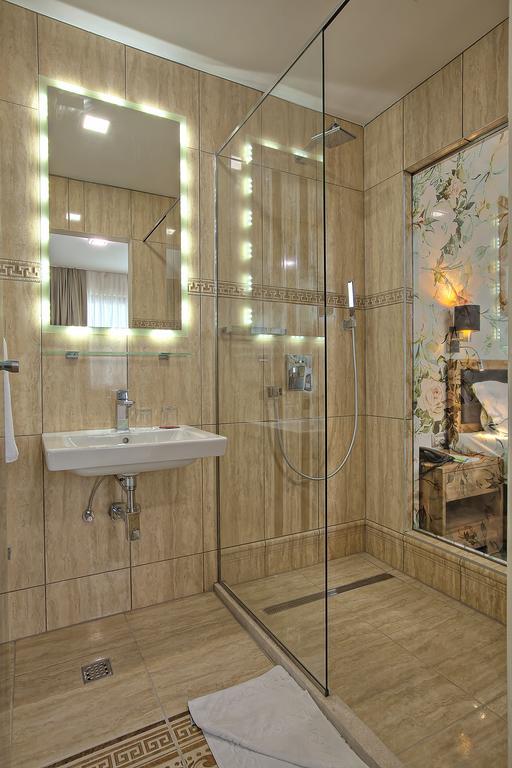 Hotel Aziza Σαράγεβο Εξωτερικό φωτογραφία